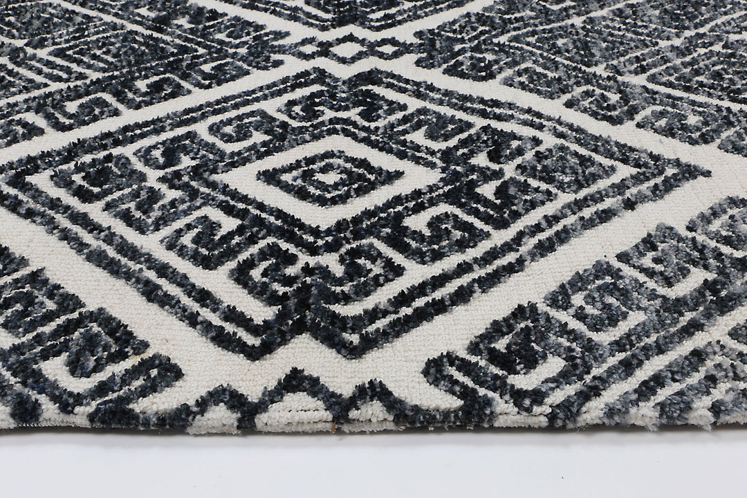 Amritsar Diamond Anthracite Rug