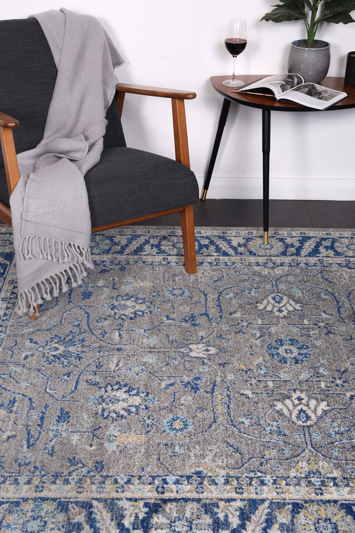 Delicate Navy Blue Oriental Rug