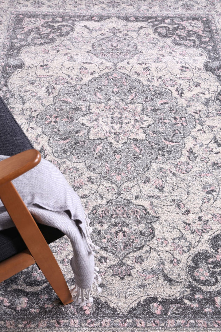 Delicate Grey Oriental Rug