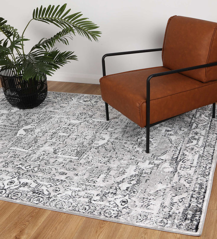 Estate Traditional Black Grey Rug