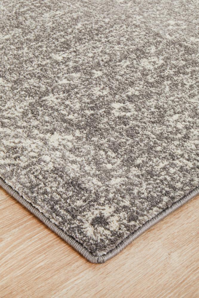 Evoke Pidgeon Grey Transitional Runner Rug