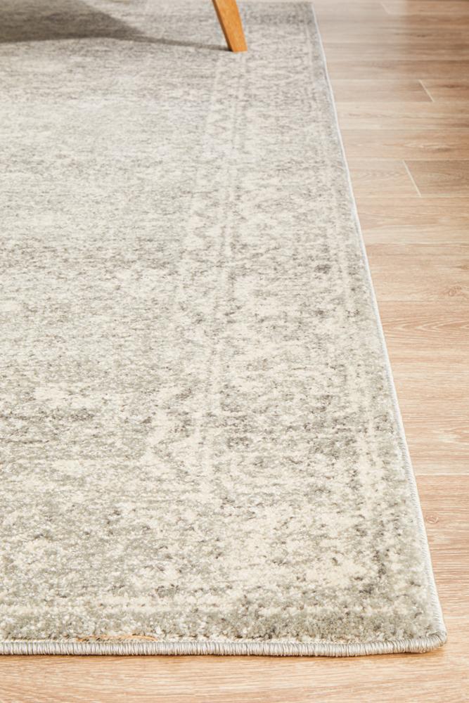 Evoke Shine Silver Transitional Rug