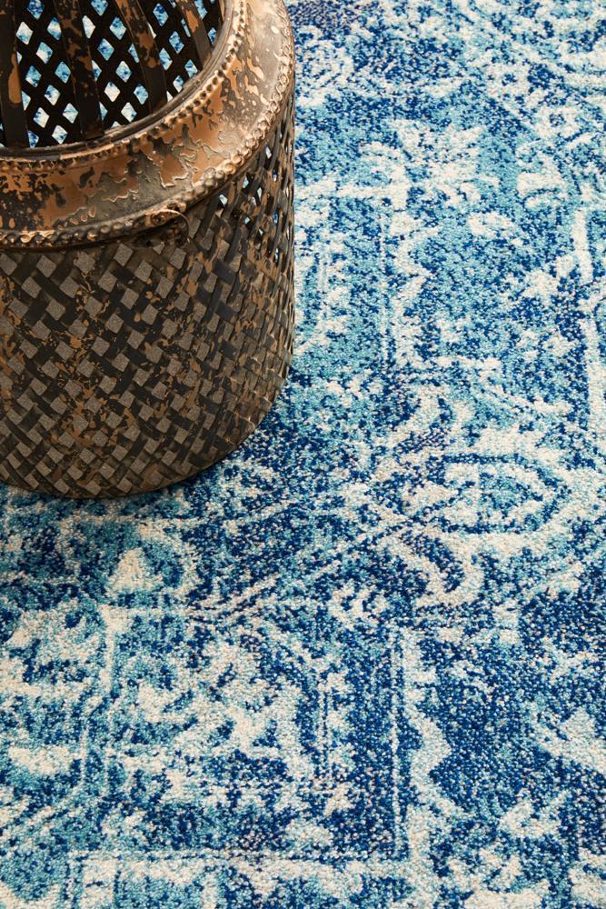 Evoke Muse Blue Transitional Round Rug