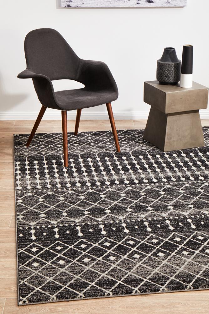 Evoke Simplicity Black Transitional Rug