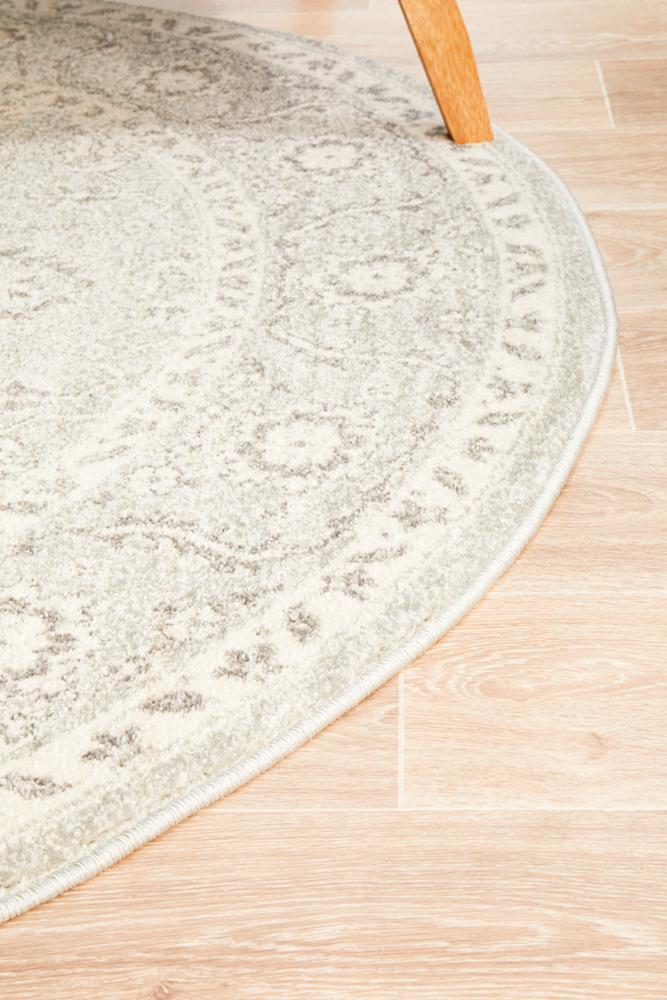 Evoke Silver Flower Transitional Round Rug