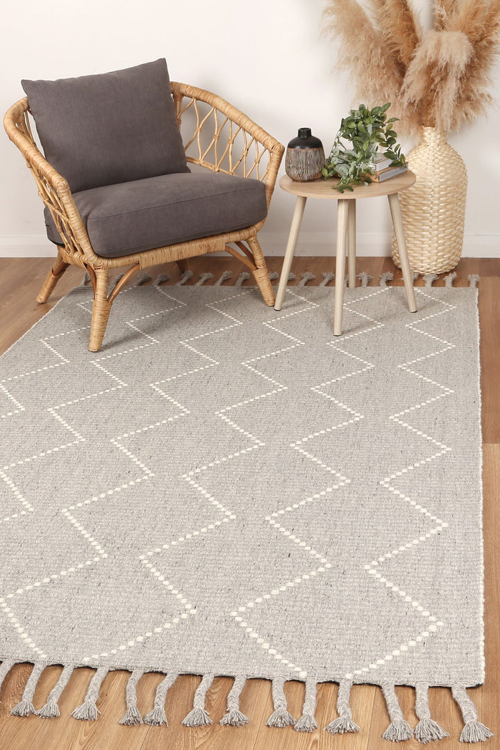 Goa Diamond Tassel Grey Rug Hallway Runner