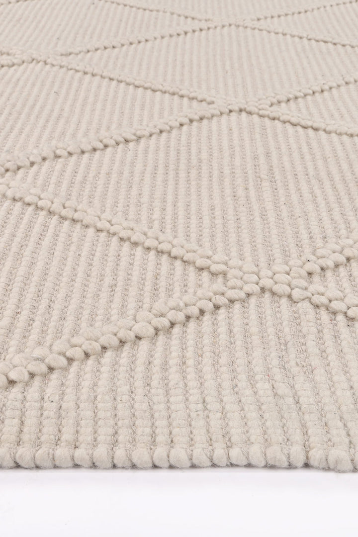 Goa Diamond Braided Cream Rug Hallway Runner