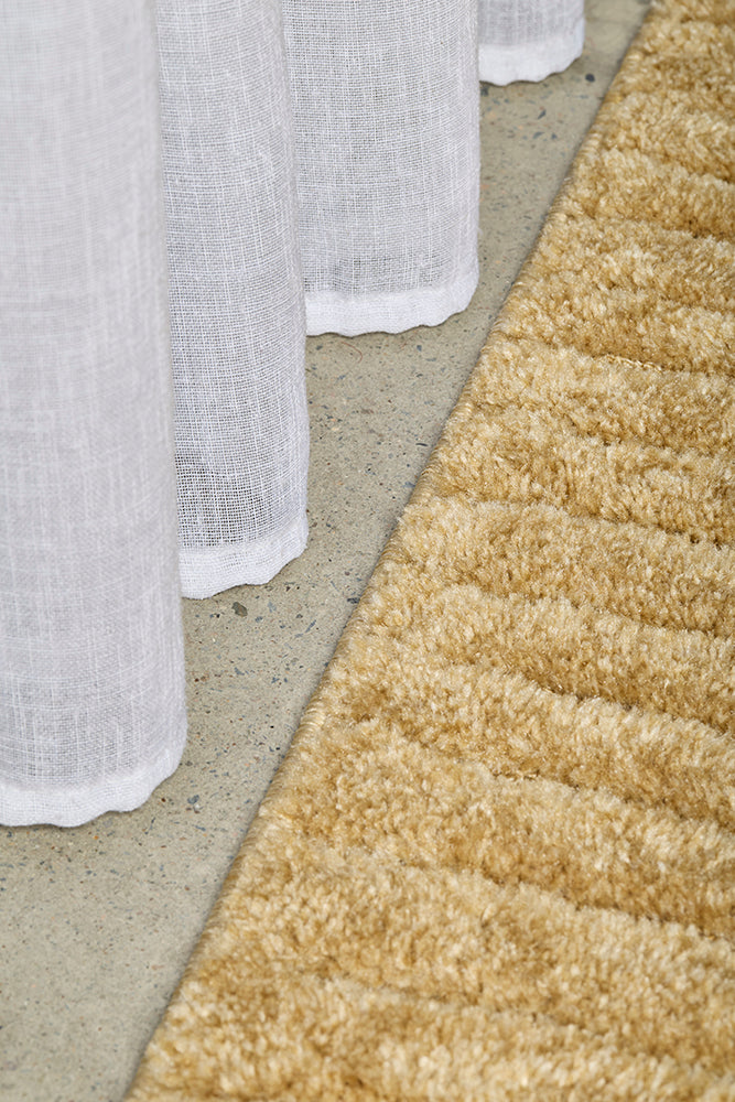 Haven Aliya High-Low Texture Gold Runner Rug