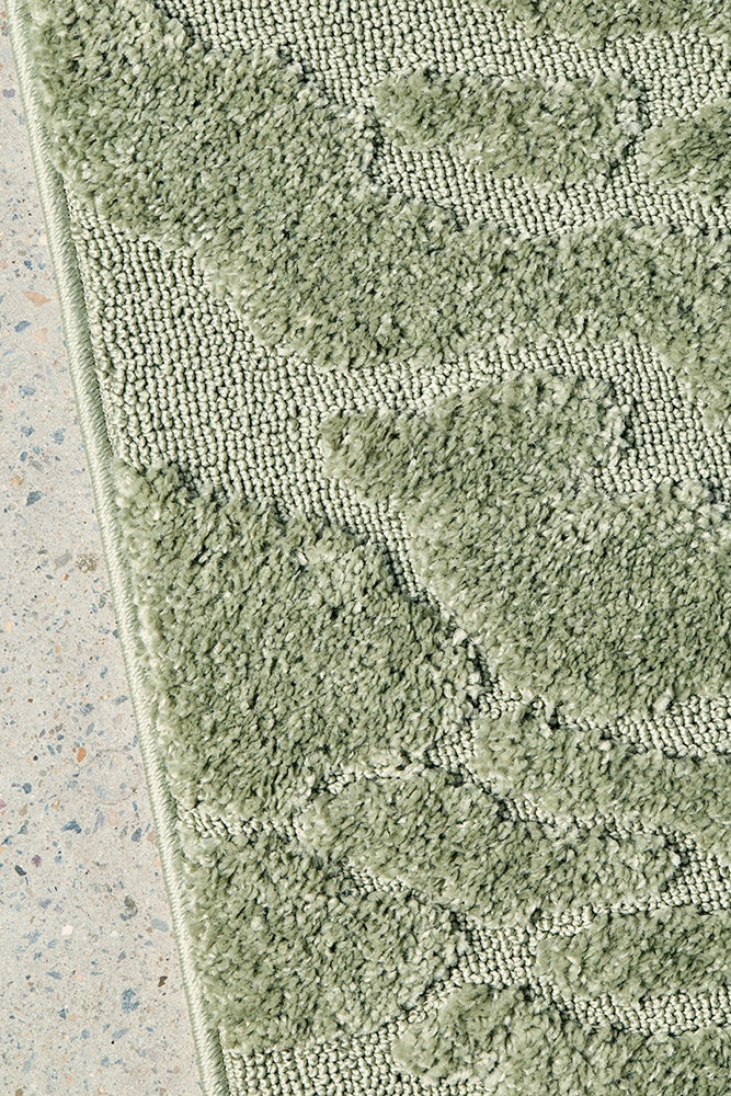 Haven Nyla Sculpted Pattern Green Runner Rug