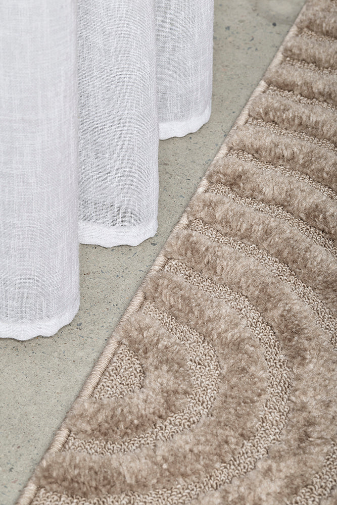 Haven Zina Sculpted Arches Latte Runner Rug