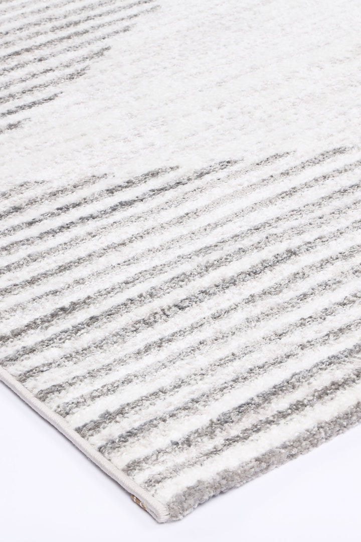 Kimberley Abstract Diamond Silver Rug