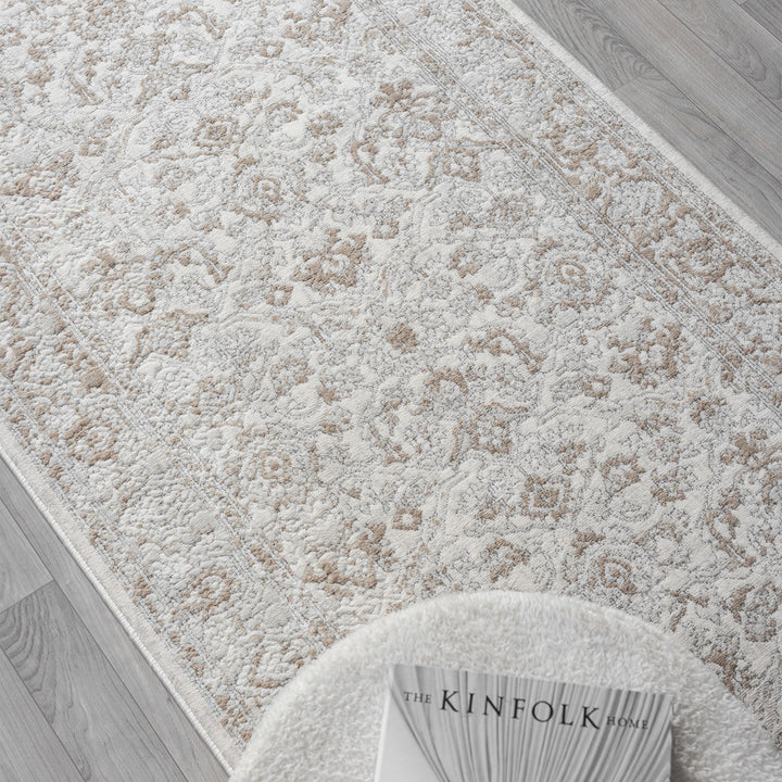 Timeless Texture Floral Border Pearl Runner Rug