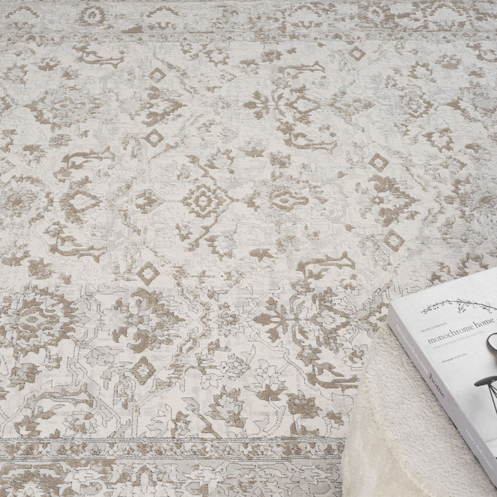 Timeless Texture Floral Border Pearl Rug
