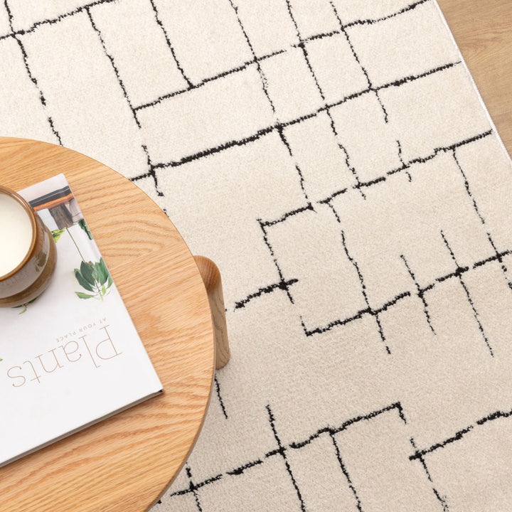 Mila Abstract Lines Black Cream Rug