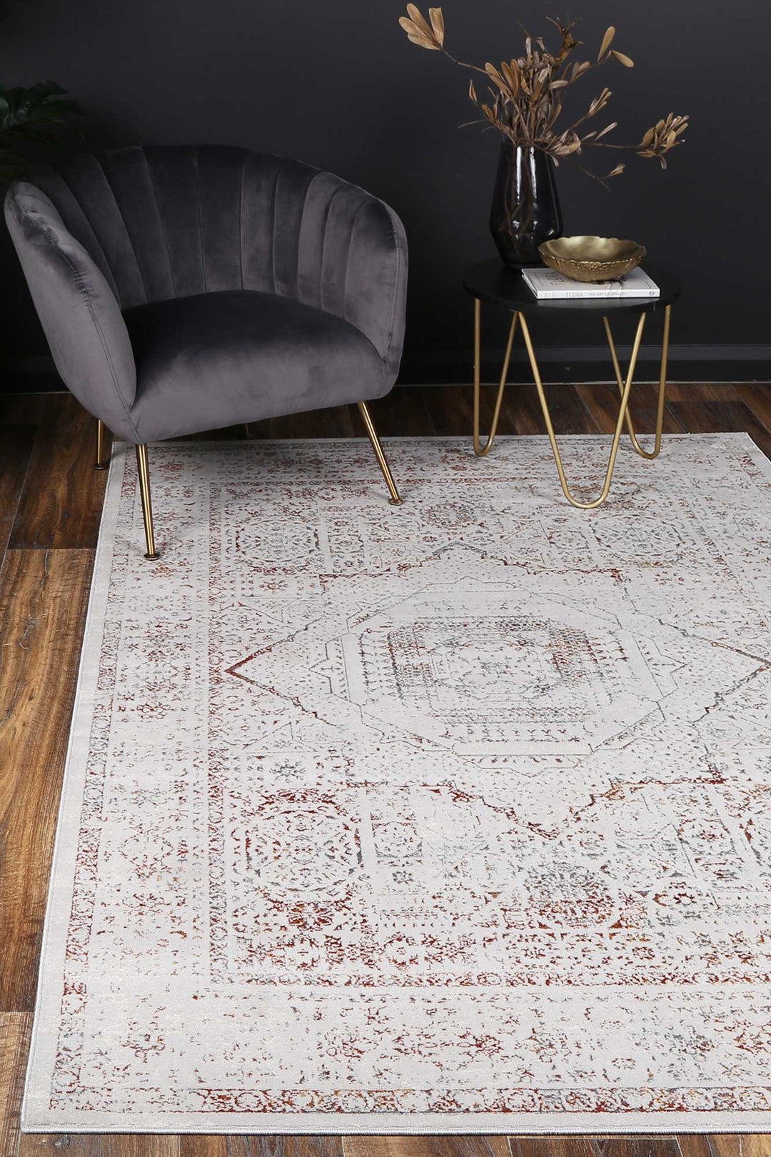 Porto Rust Traditional Rug