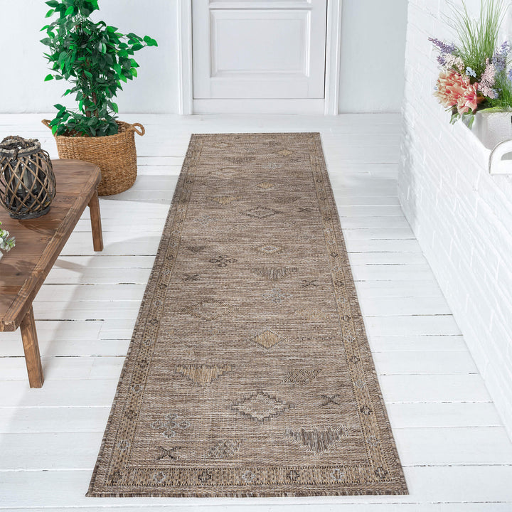 Earthbound Medallion Ash Runner Rug