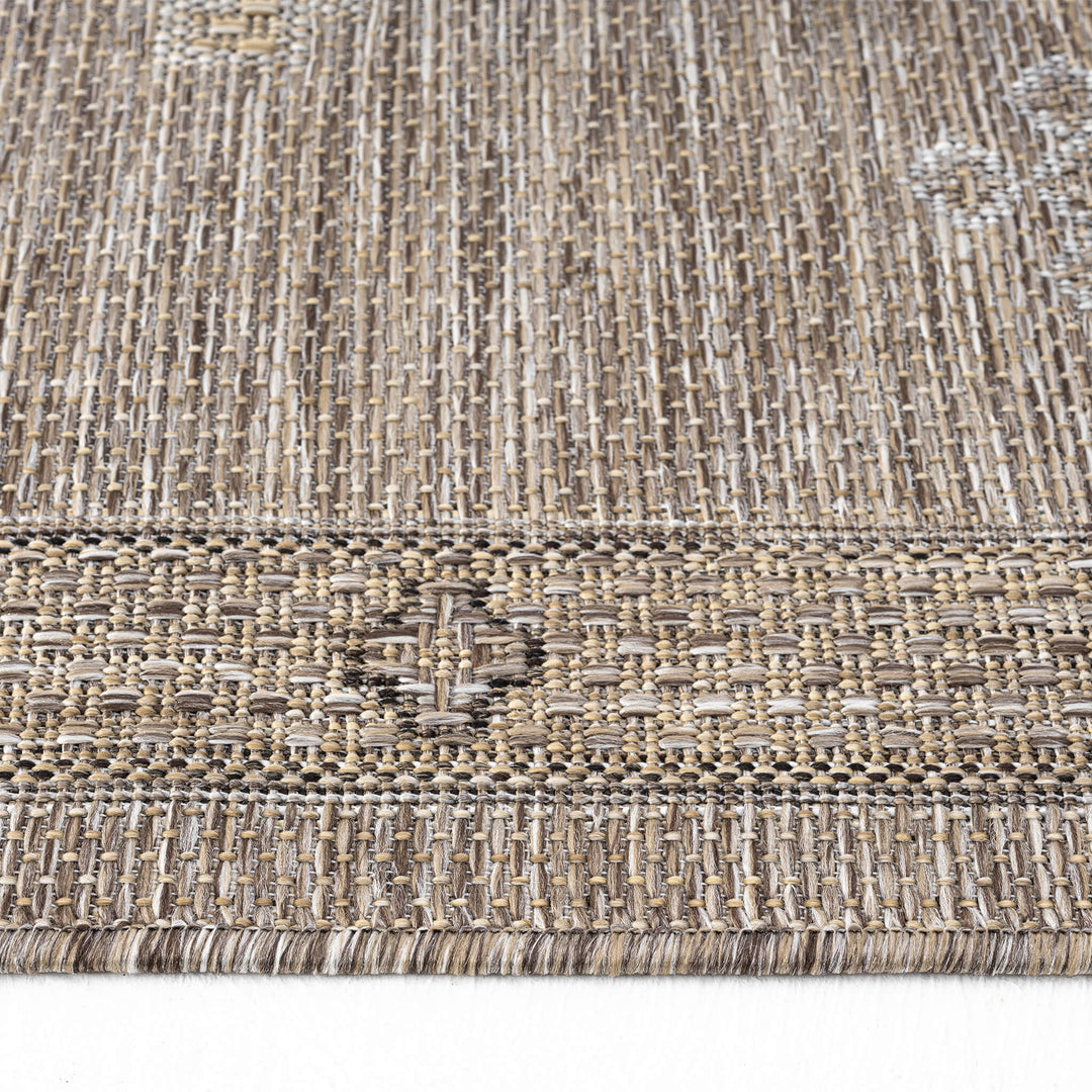 Earthbound Medallion Ash Runner Rug