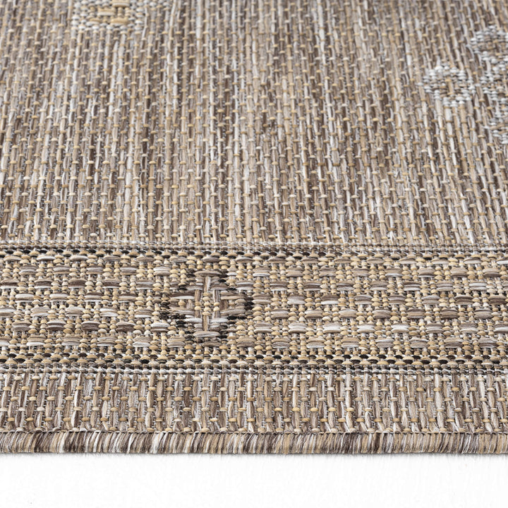 Earthbound Medallion Ash Rug