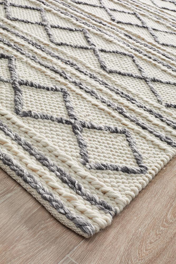 Studio Milly Textured Woollen Rug White Grey