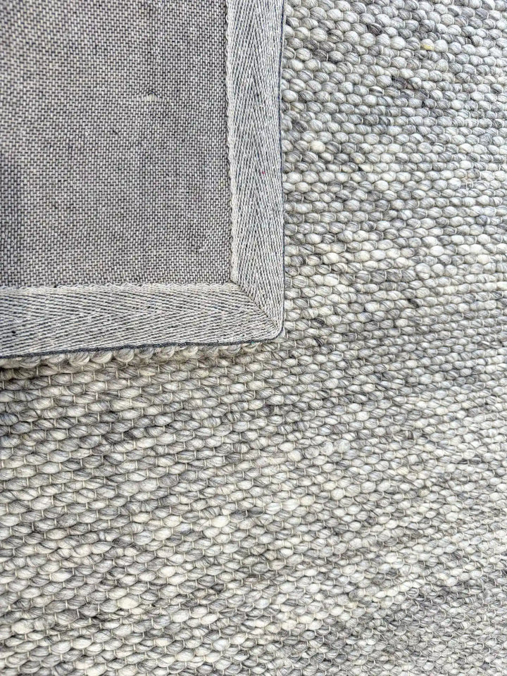 Essence Minimal Wool Weave Grey Rug