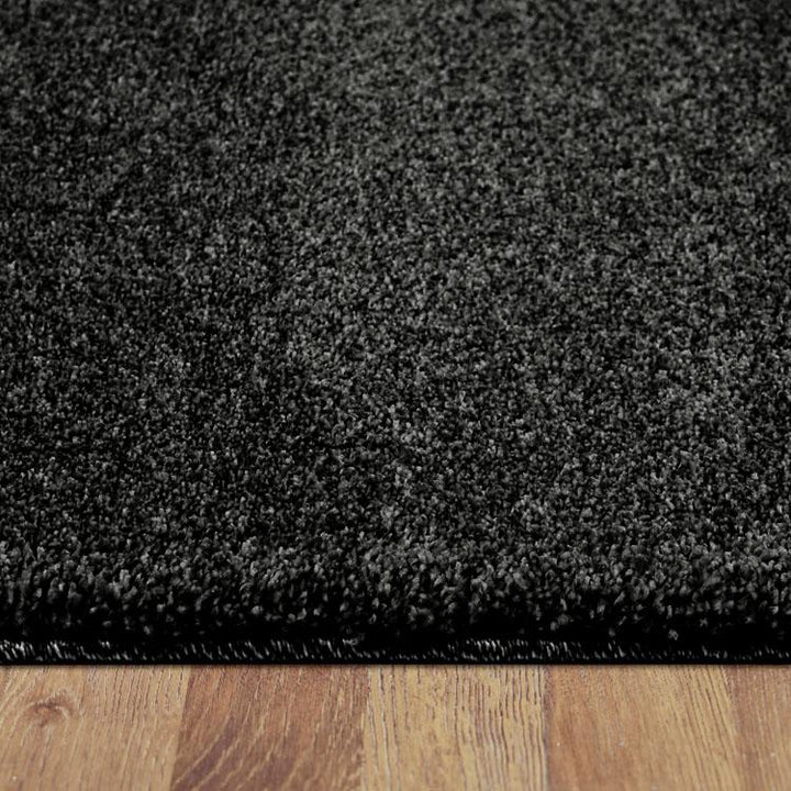Simple 6365 Black Hallway Runner